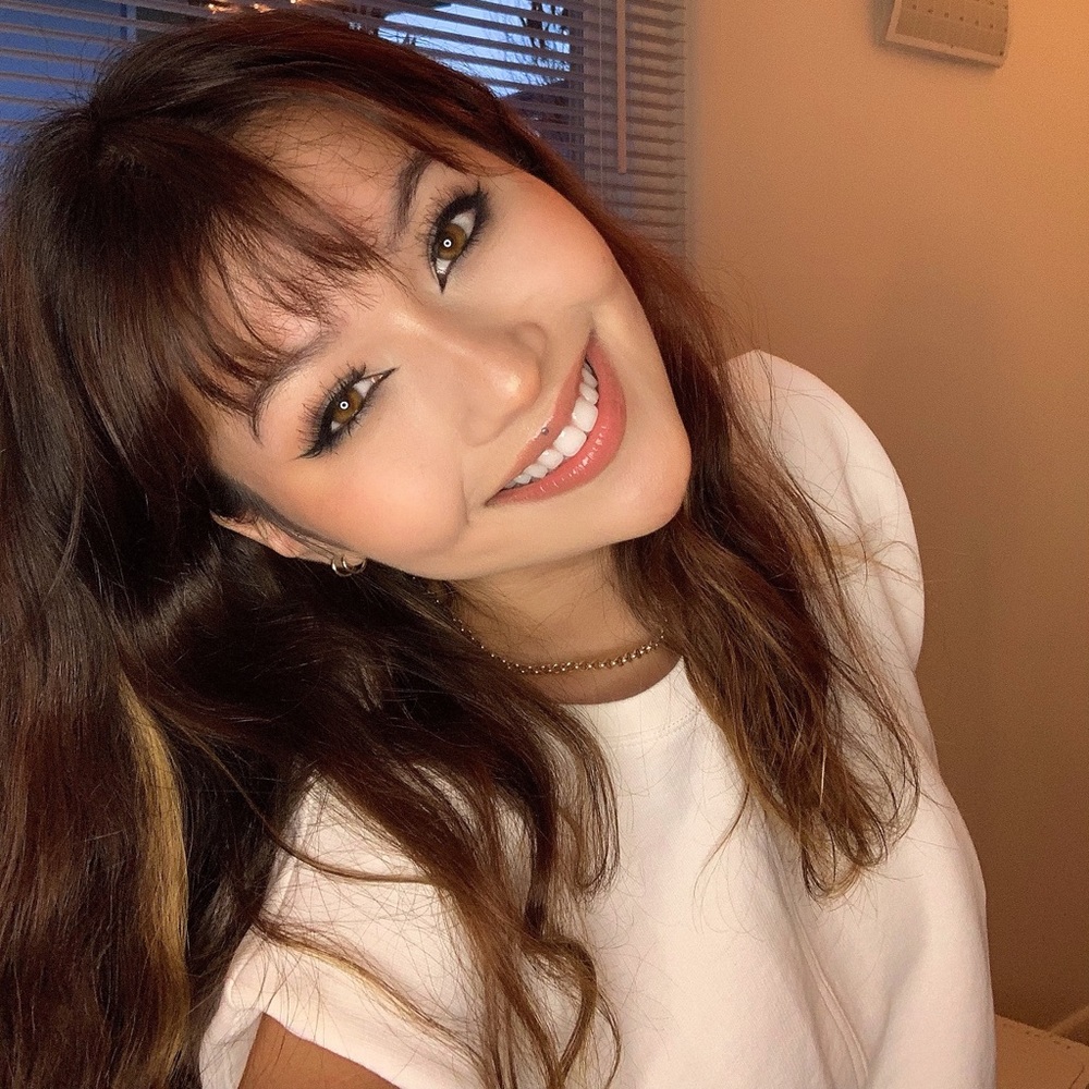 Meet your Posher, Kira